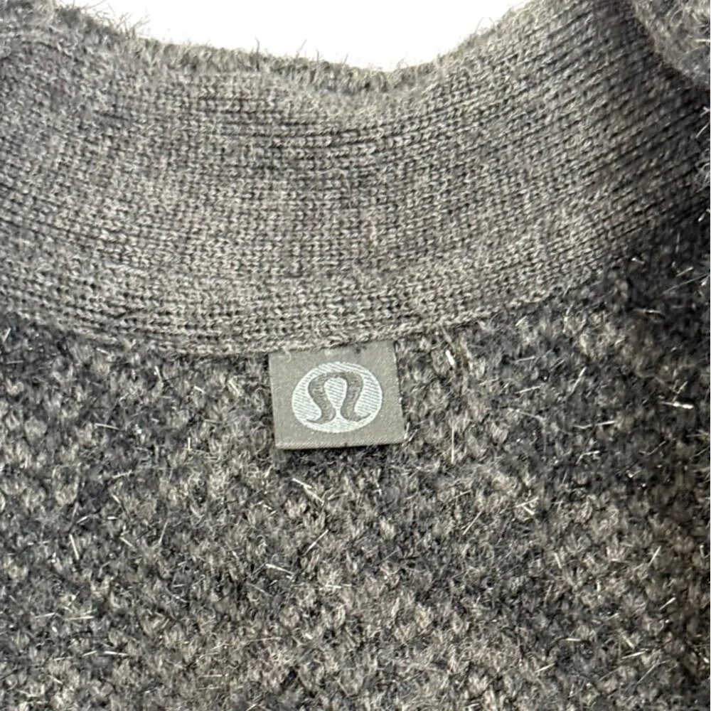 Lululemon Jacquard Cardigan Knit Leopard Graphite Grey Black Merino Wool XS - Picture 7 of 11